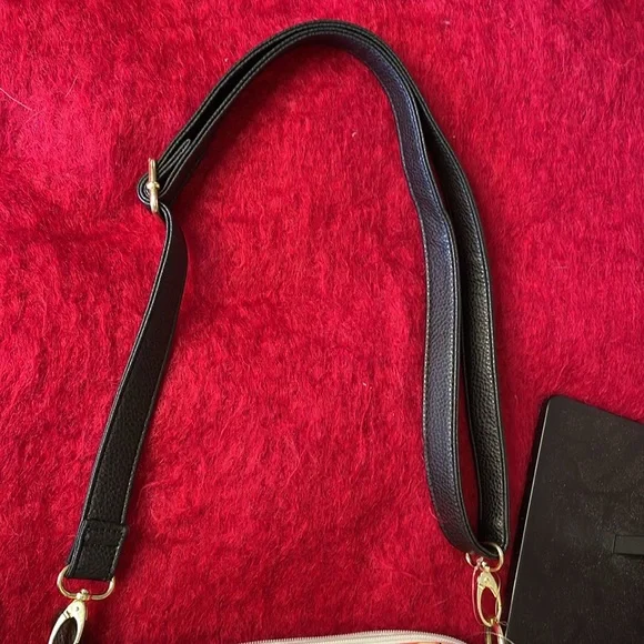 GAL CREAM FLORAL PRINT PINKS BLUE ORANGES GREENS ADJUSTABLE CROSSBODY BAG PURSE - Picture 14 of 14